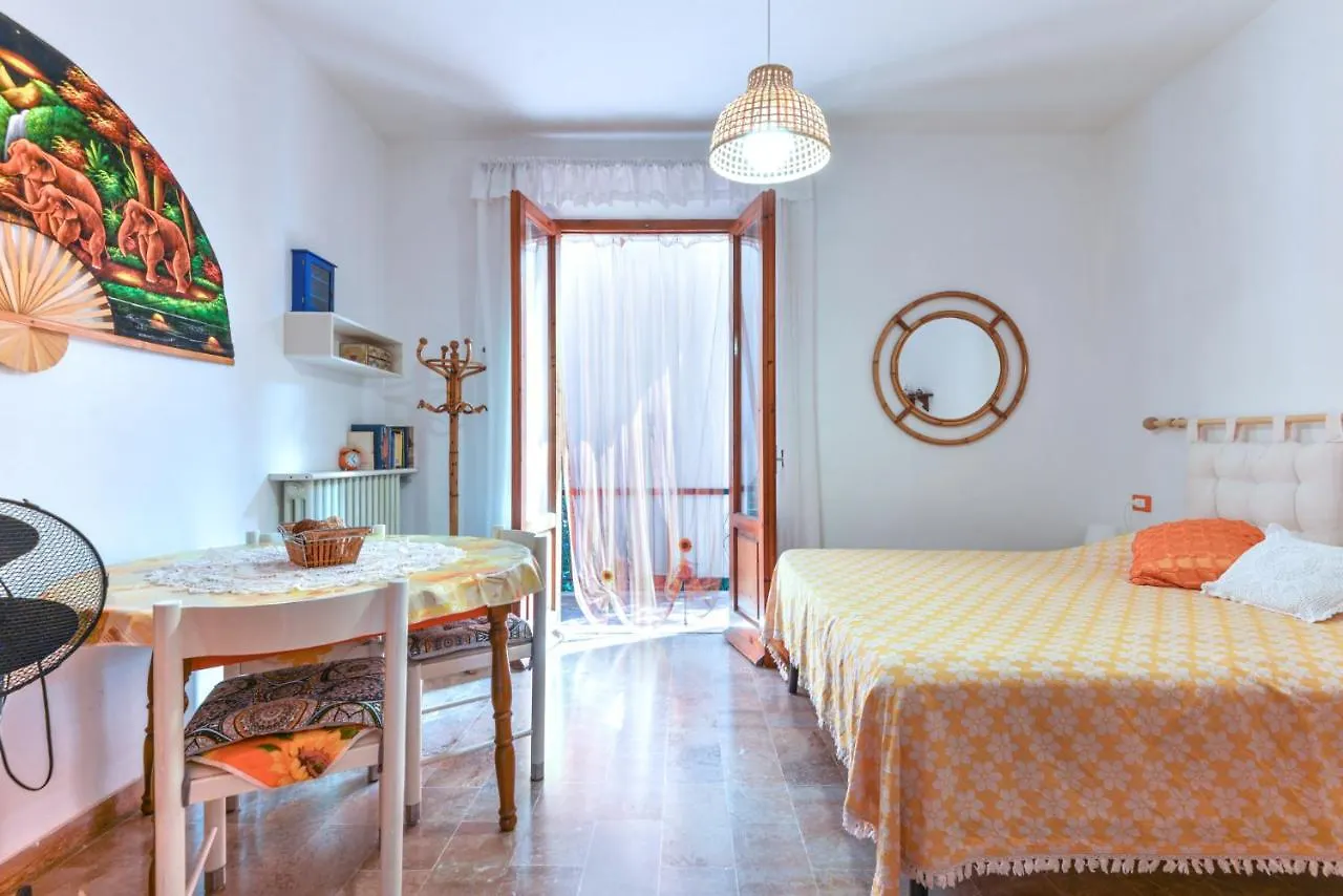Appartamento Oasi La Bouganville Marina di Campo Lägenhet