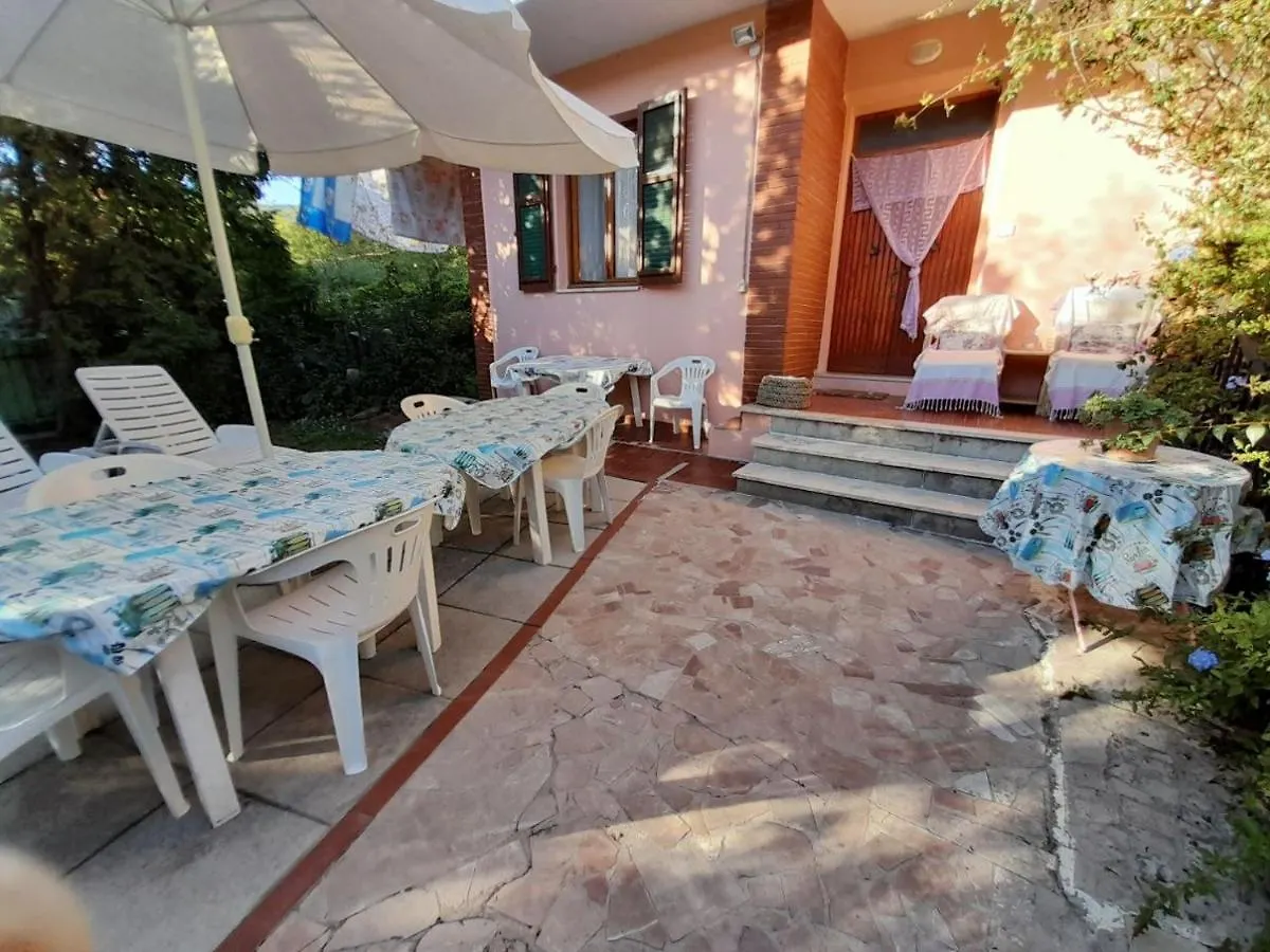 Appartamento Oasi La Bouganville Marina di Campo Lägenhet